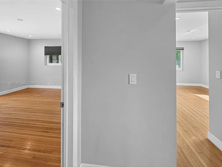 10025 NE 3rd Ave — Photo 22