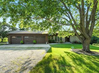 4090 SW Pryor Rd, Lees Summit, MO 64082