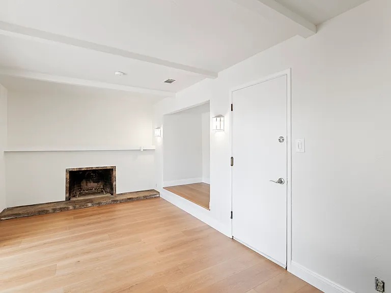 2622 Tartan Dr — Photo 4
