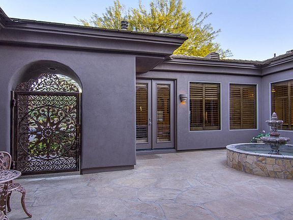 Courtyard_0224
