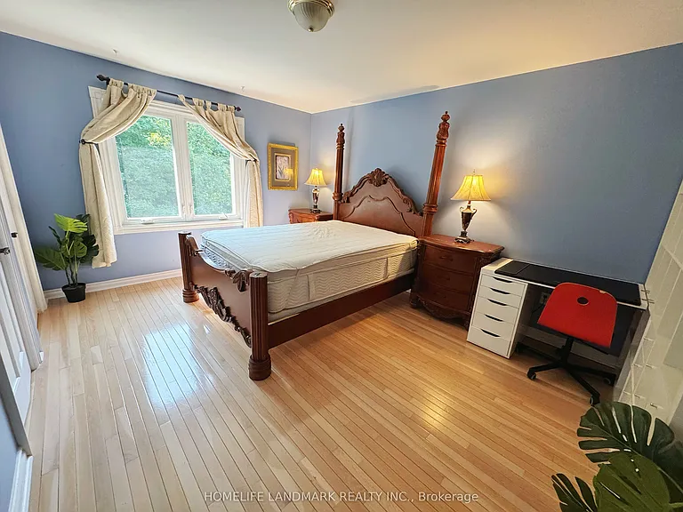 2415 Jarvis St #B4 — Photo 15