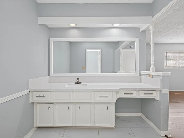 5703 Green Timbers Dr — Photo 38