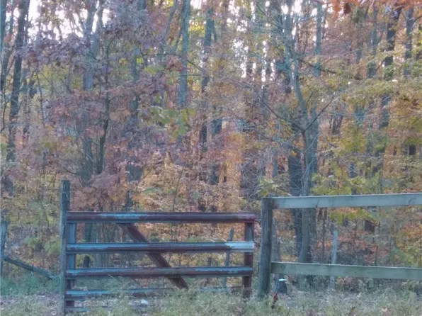 13858 Rosefarm Rd NW, Crooksville, OH 43731