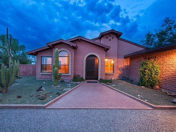 2nd image of 4700 N Paseo De Los Cerritos