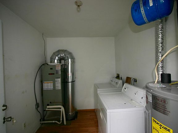 3rd image of 233 Nittany Ct