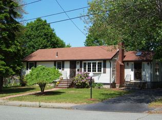 32 Knights Crescent St, Randolph, MA 02368