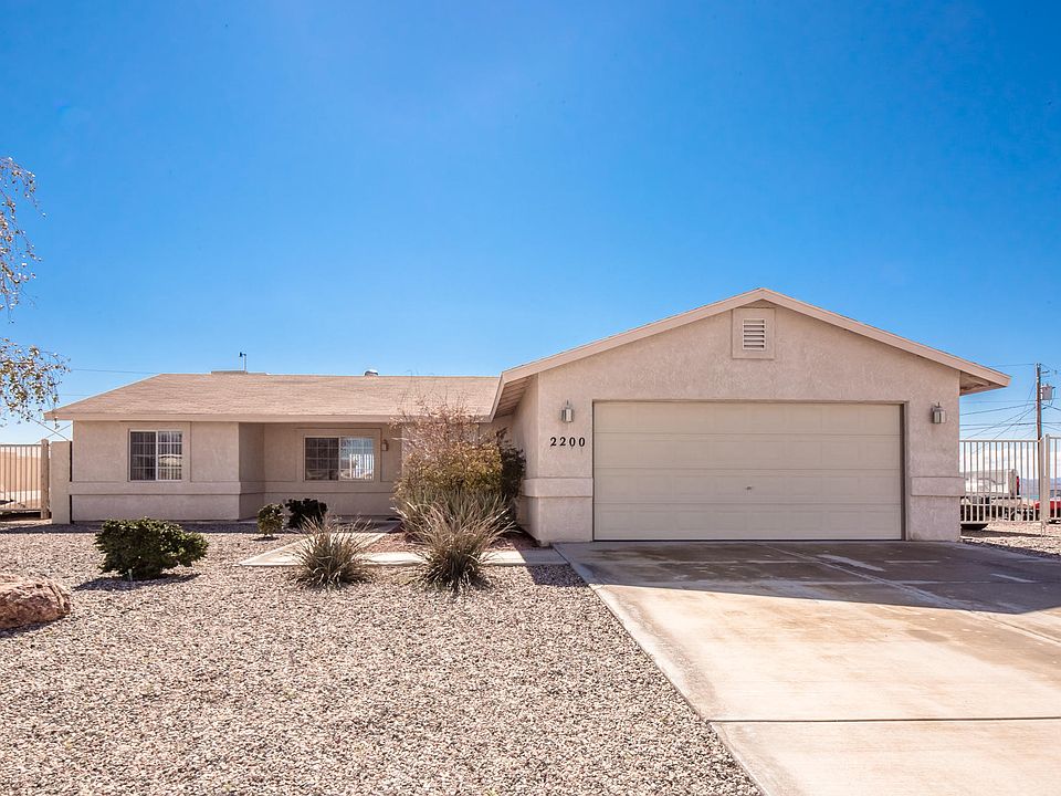 1st image of 2200 Chaparral Dr