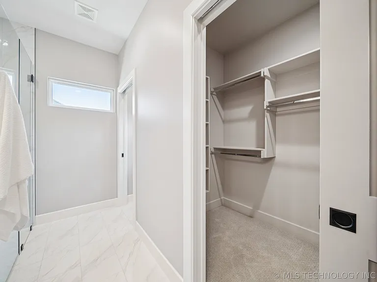 210 S Bluff St #A — Photo 19