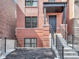 1045 S Taylor Ave, Saint Louis, MO