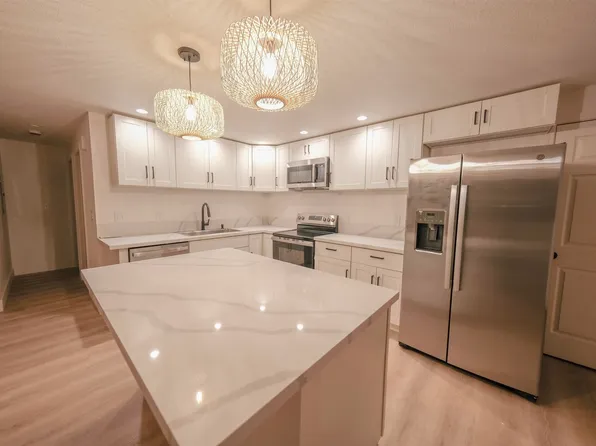 457 Aleo Pl, Kahului, HI 96732