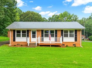 865 Piney Grove Church Rd, Siler City, NC 27344