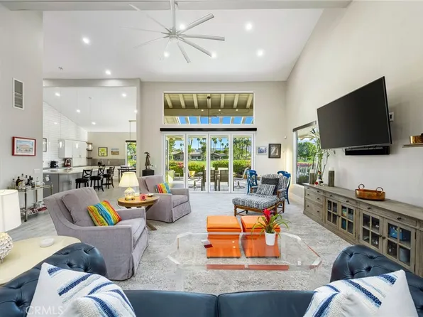 371 Red River Rd, Palm Desert, CA 92211