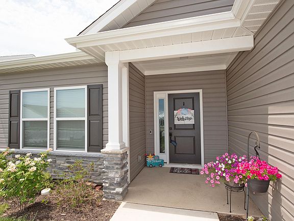 3rd image of 6136 Shale Crescent Dr