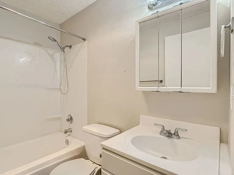 691 Molalla Ave #7 — Photo 23