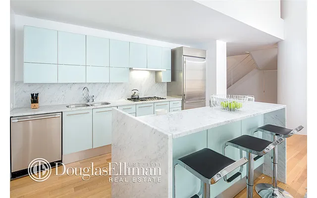 Sold by Douglas Elliman | media 14