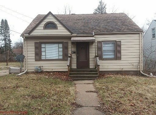 1st image of 422 N Henrietta Ave