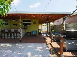 954 E 32nd St, Hialeah, FL 33013