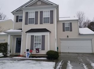 4021 Planters Watch Dr, Charlotte, NC 28278