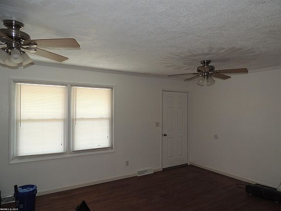 2nd image of 5361 Empire St