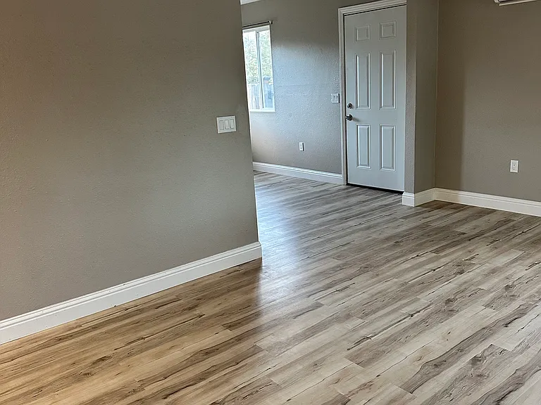 400 Stutsman Rd — Photo 4