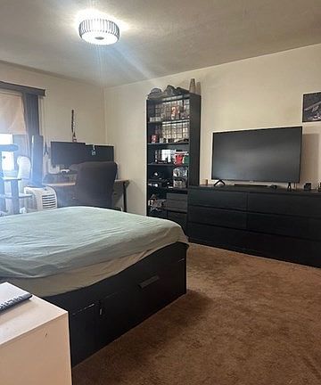 5th image of 212 Fisher St APT A5
