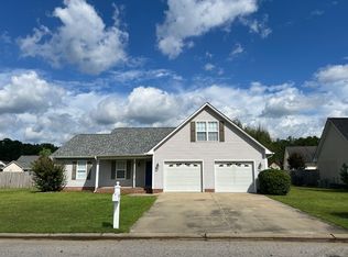 5505 Ascent Dr, Hope Mills, NC 28348