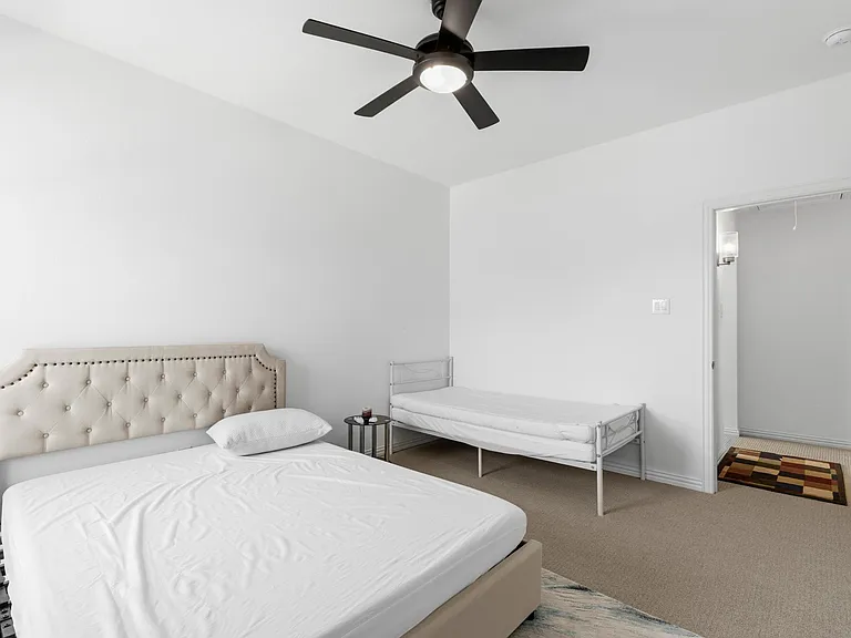 5101 Sailcloth St — Photo 24