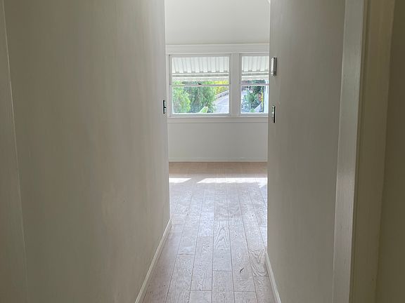 3rd image of 6903 Camrose Dr
