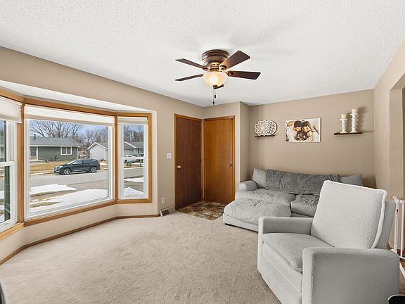 4th image of 714 Garden Rd