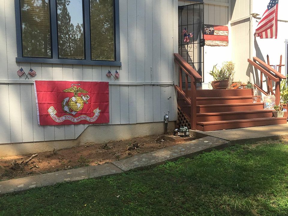 2nd image of 24865 Madrone Ln