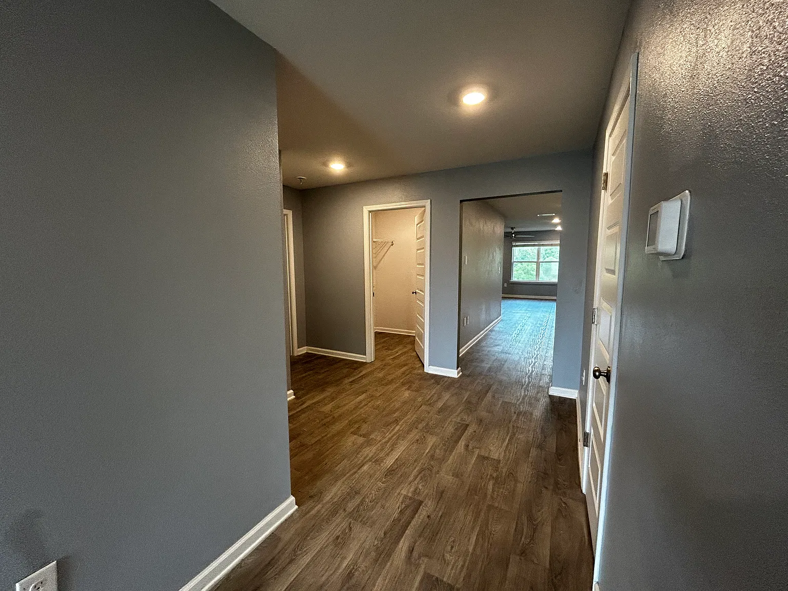 4 bed, 1787 sqft, $2,350 — Photo 3