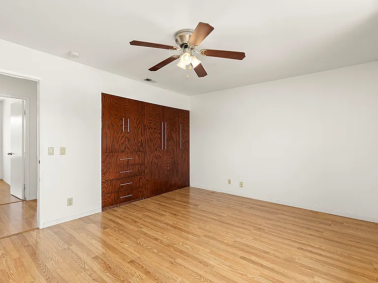 2170 Jefferson Ave — Photo 21