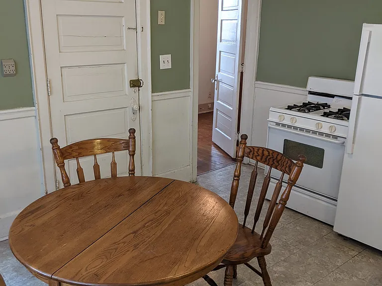 1773 N Astor St — Photo 5