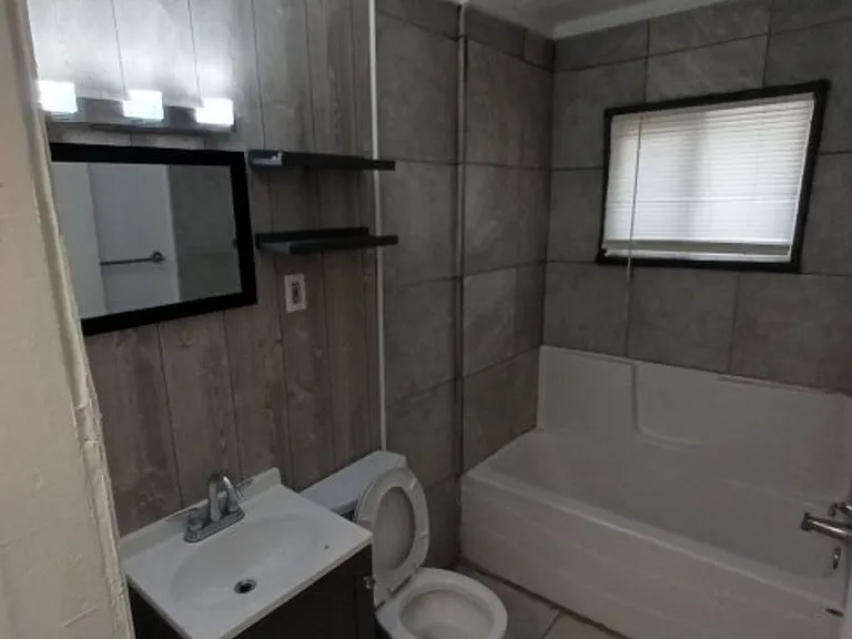 17721 Westbrook St — Photo 14