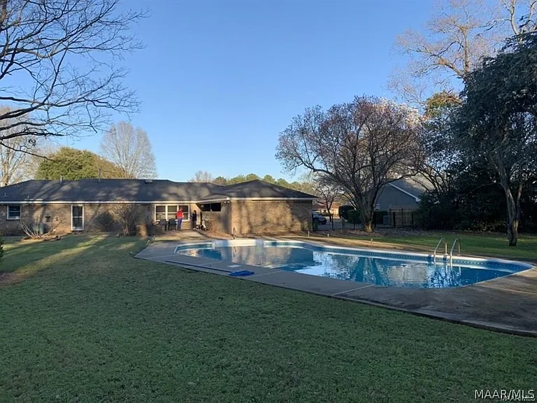 111 Arrowhead Dr — Photo 14