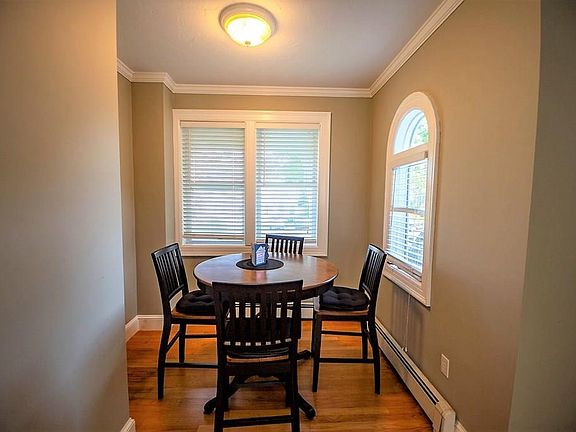 4th image of 108 Vernon St APT 1