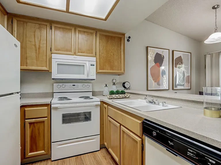 Ardenwood Forest Rental Condos — Photo 13