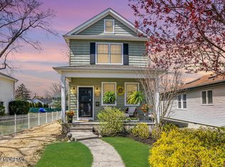 69 Parker Ave, Fair Haven, NJ 07704
