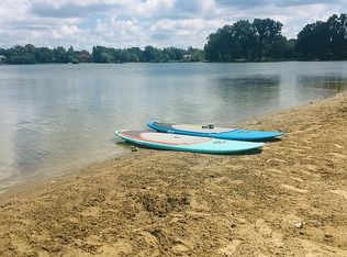 6124 Indianwood Trl, Bloomfield Hills, MI 48301