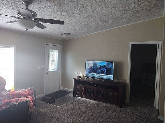 3rd image of 2126 Lincoln Ave