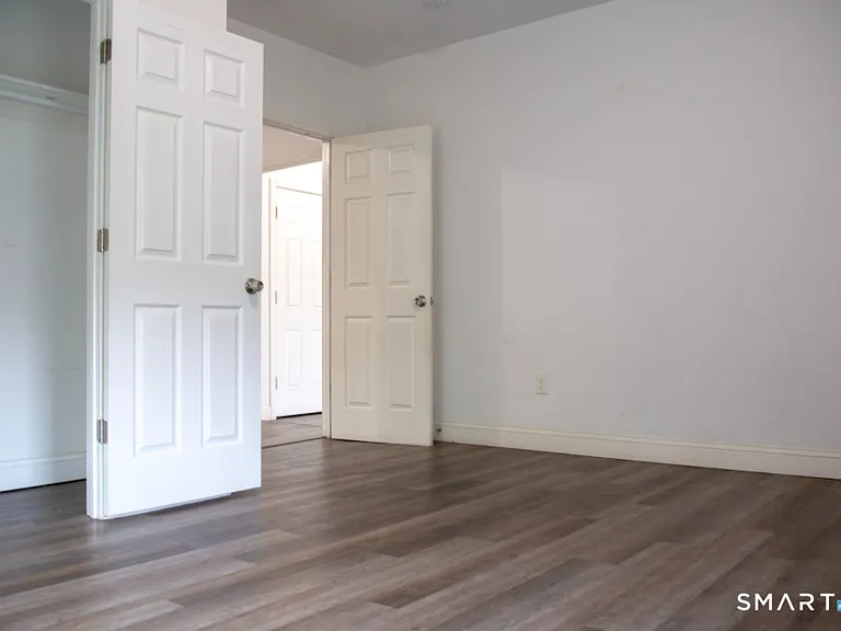 22 Brewster St #2 — Photo 6
