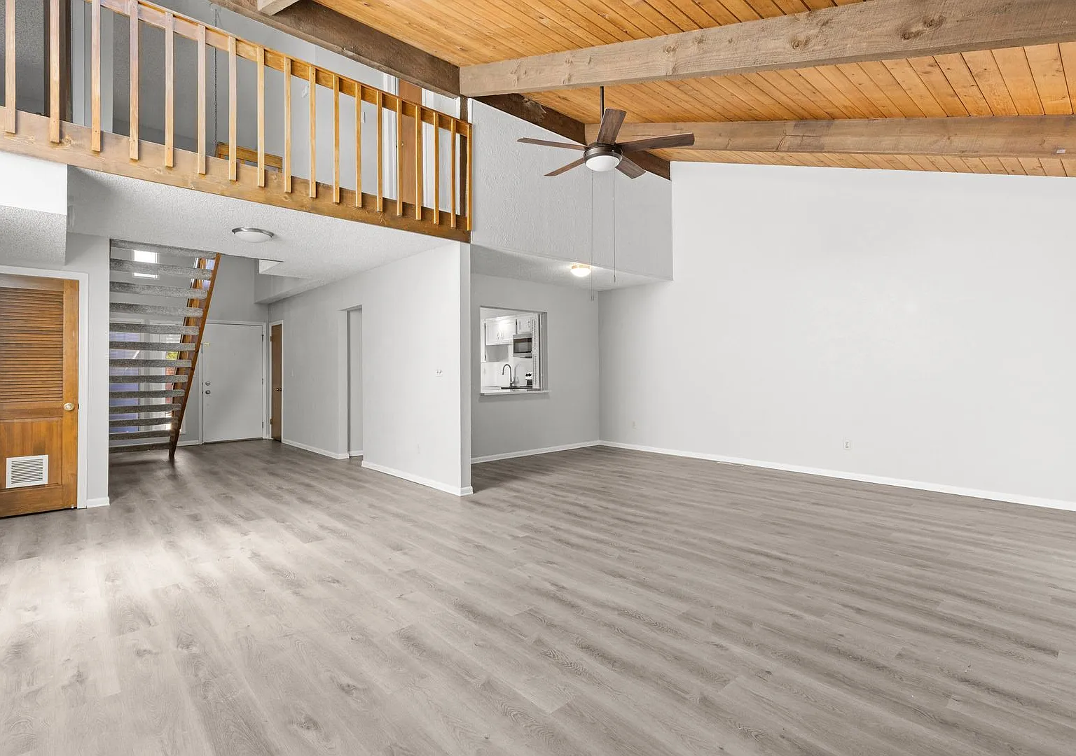 Spacious 3B/2B Home in Boulder — Photo 3