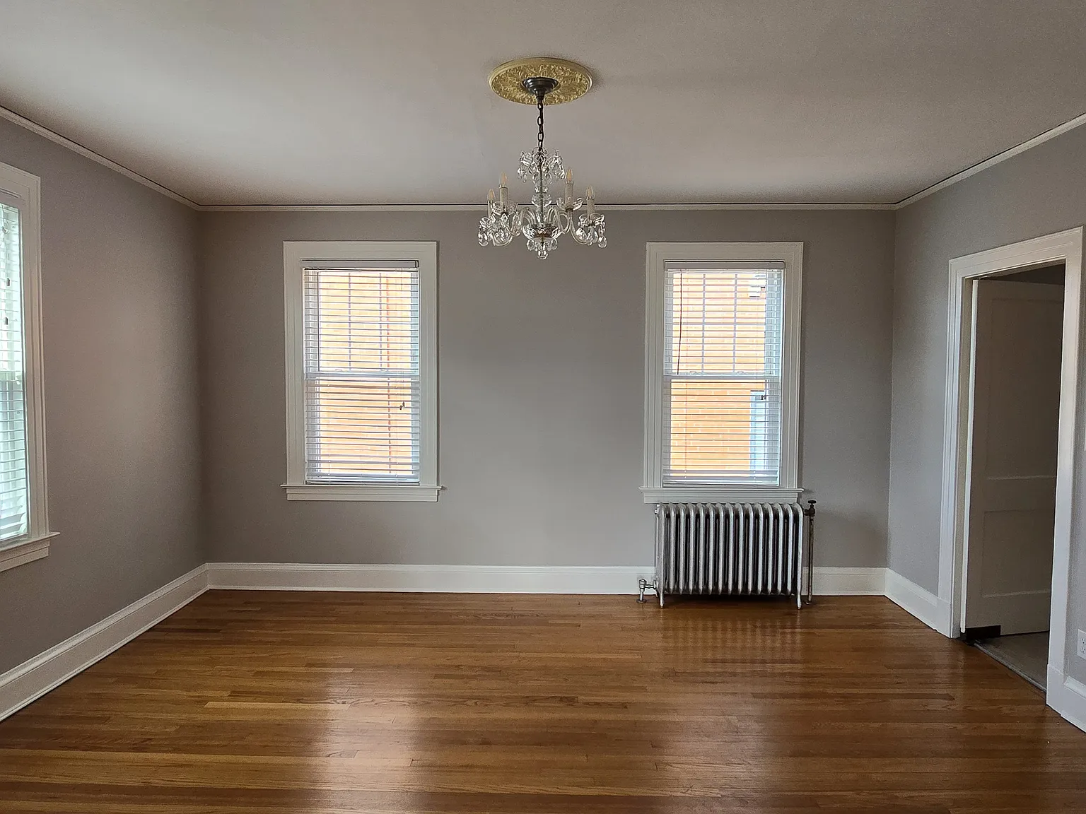 2 bed, 1100 sqft, $2,100 — Photo 4