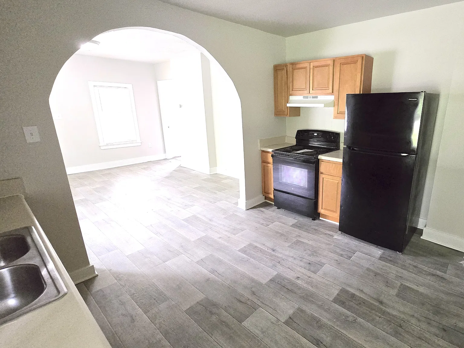 4 bed, 1.0 bath, 1104 sqft, $1,495 — Photo 4