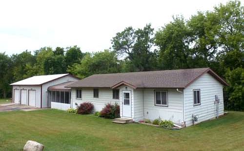 151 6th Street, Windom, Mn 56101