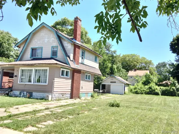 9360 Cheyenne St, Detroit, MI 48228