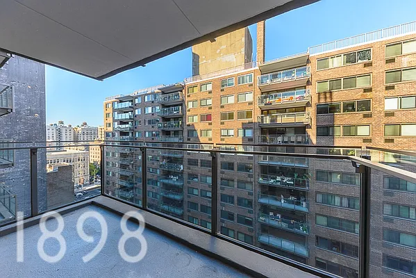 Rented by A&E Real Estate Management | media 7