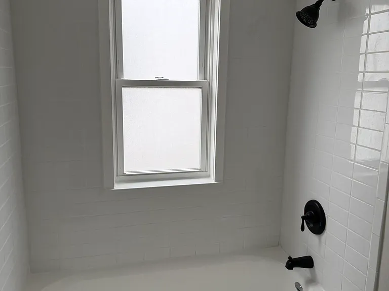 20202 Washtenaw St — Photo 10