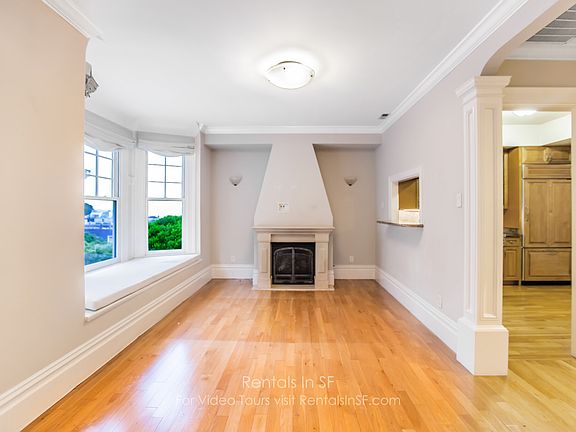 3rd image of 898 Green St
