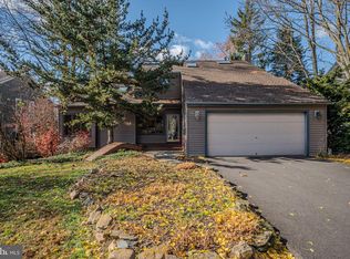 28 Harris Cir, Newark, DE 19711